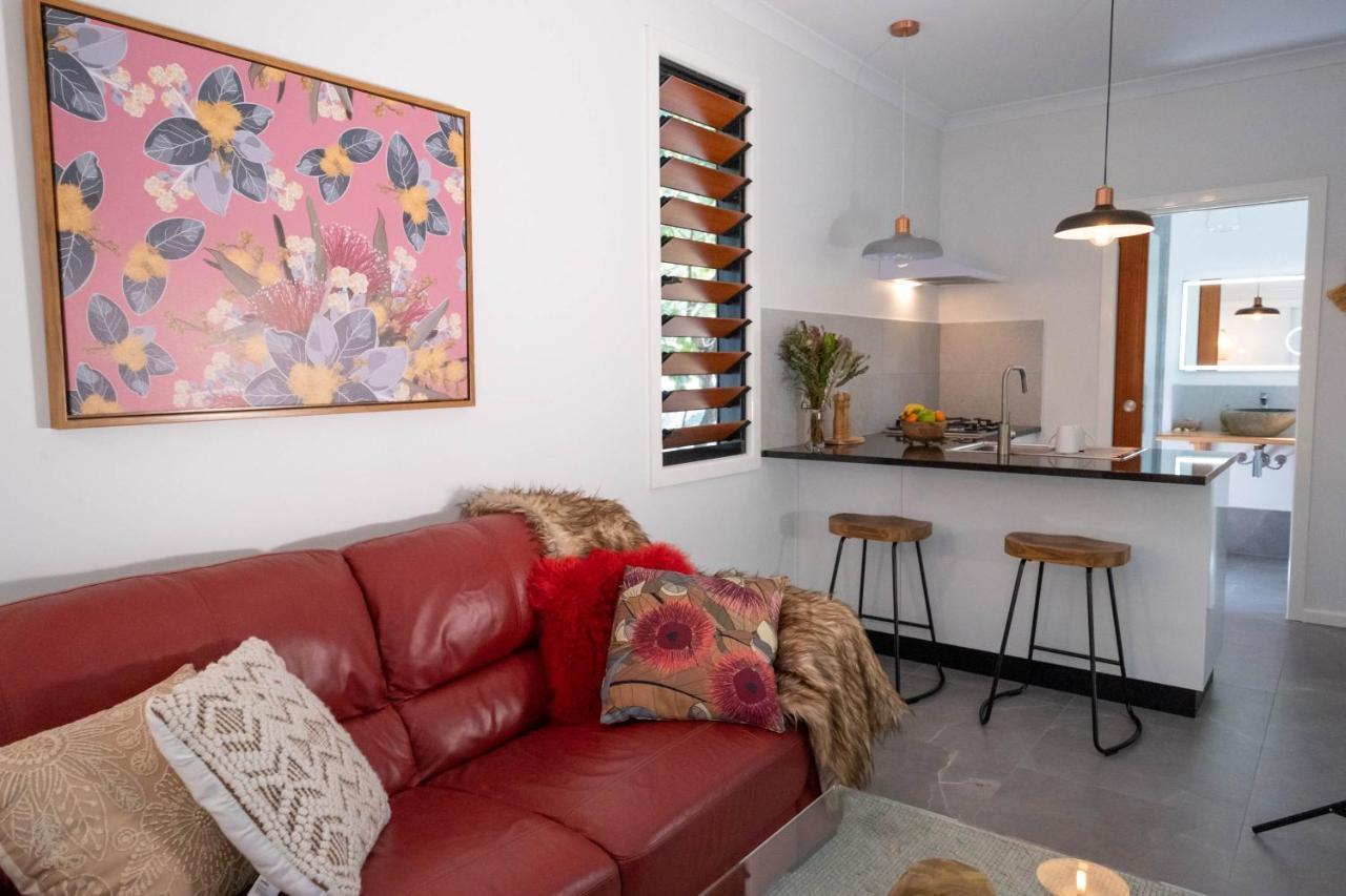Airlie Beach Eco Cabins - Adults Only Exteriör bild
