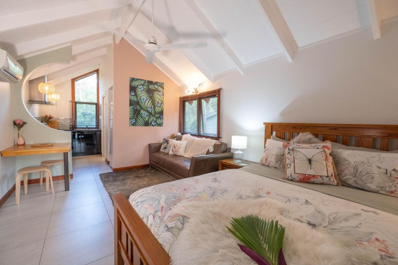 Airlie Beach Eco Cabins - Adults Only Exteriör bild