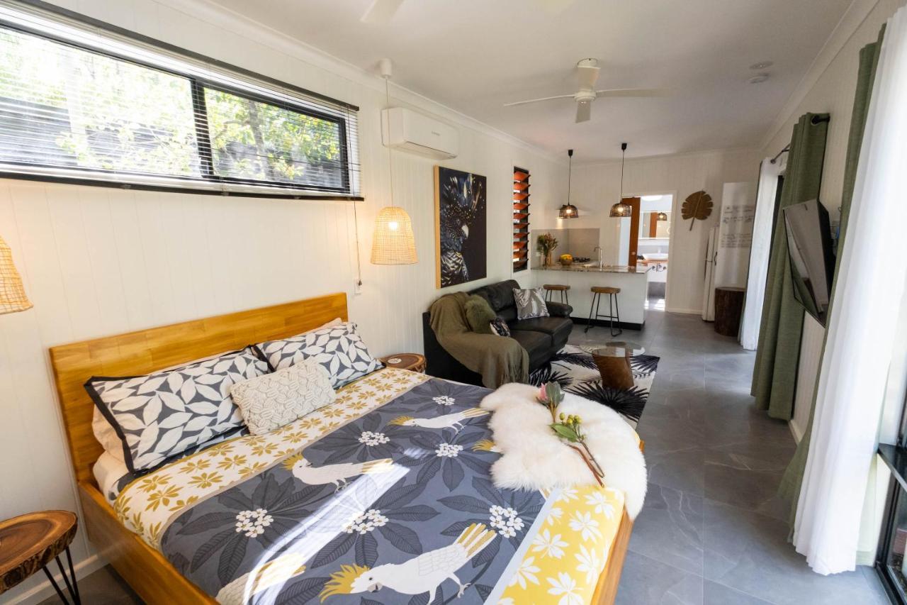 Airlie Beach Eco Cabins - Adults Only Exteriör bild