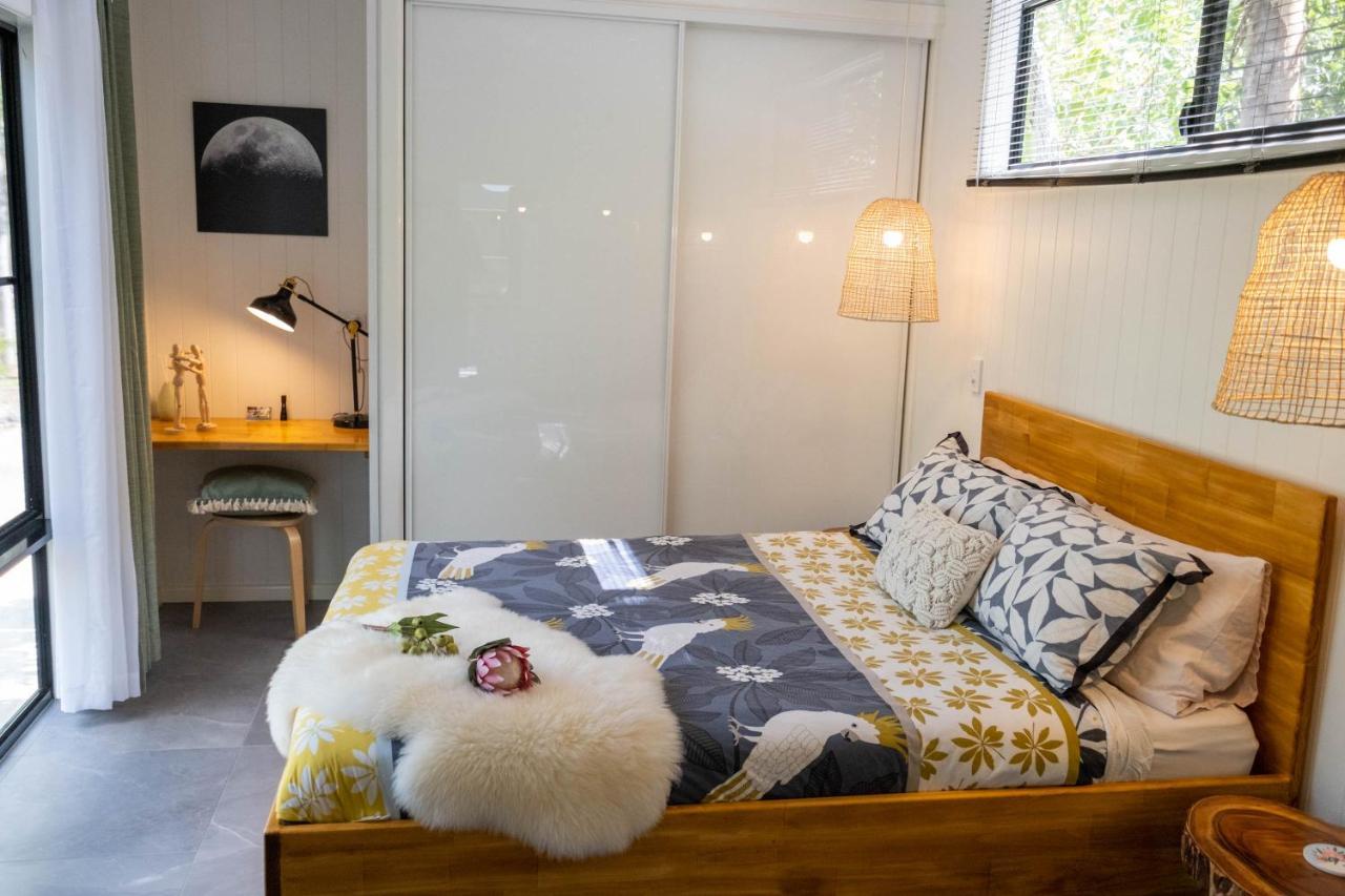 Airlie Beach Eco Cabins - Adults Only Exteriör bild