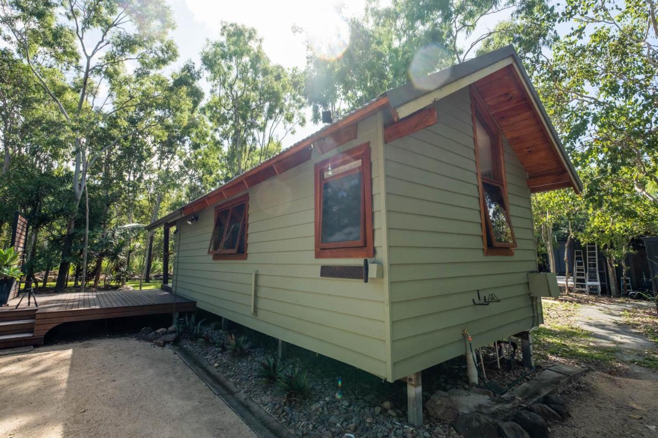 Airlie Beach Eco Cabins - Adults Only Exteriör bild