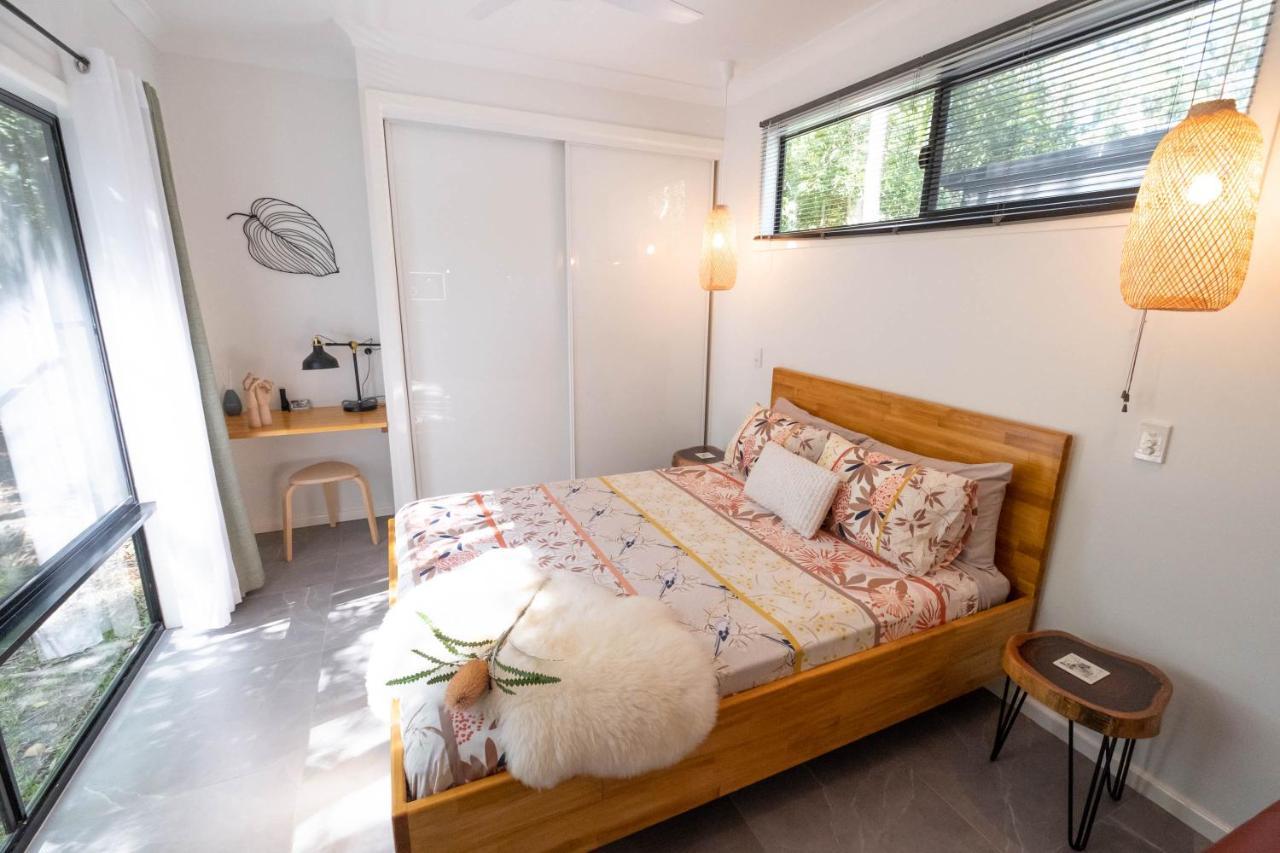 Airlie Beach Eco Cabins - Adults Only Exteriör bild