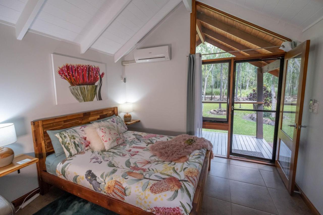 Airlie Beach Eco Cabins - Adults Only Exteriör bild