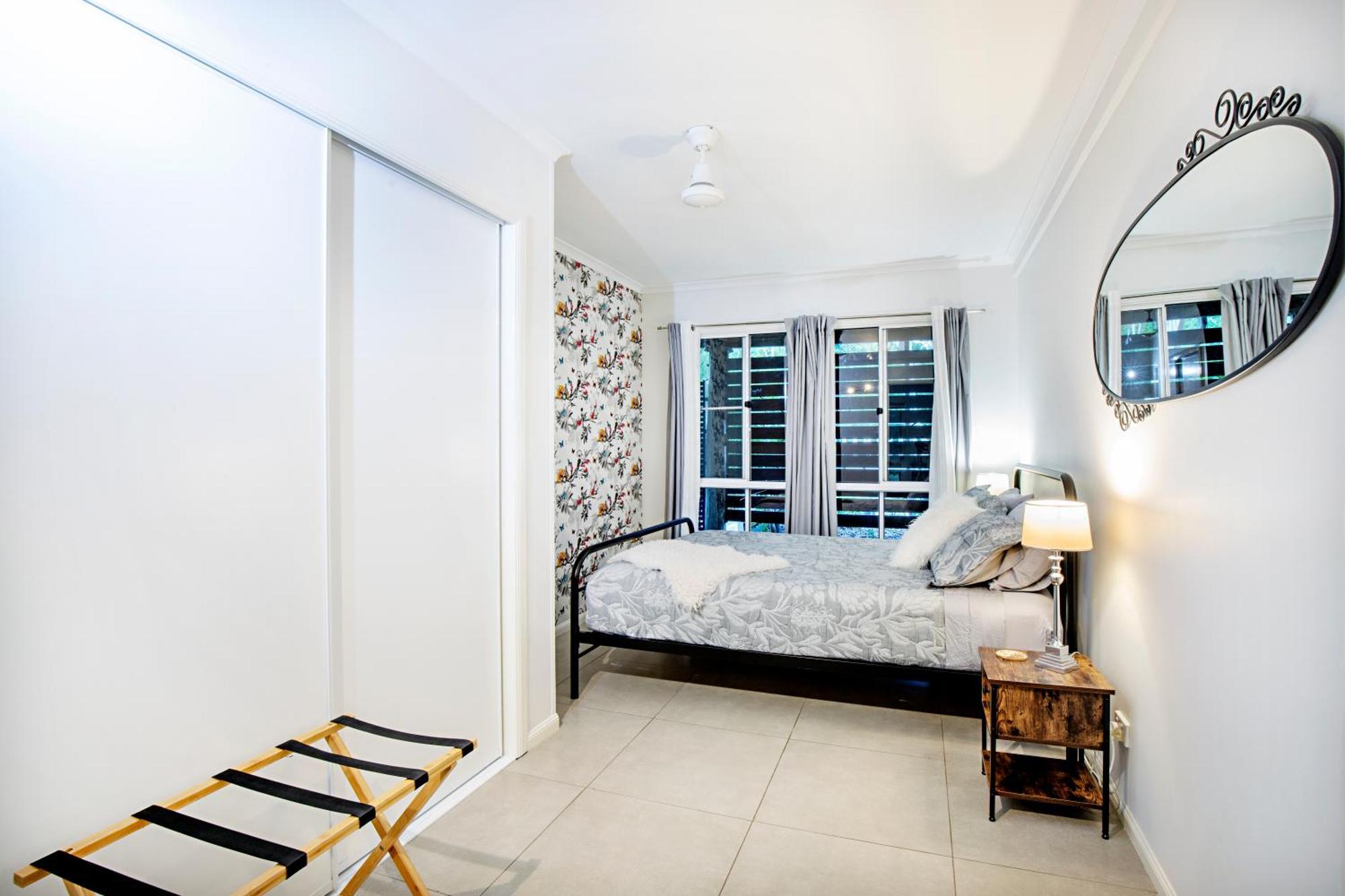 Airlie Beach Eco Cabins - Adults Only Exteriör bild