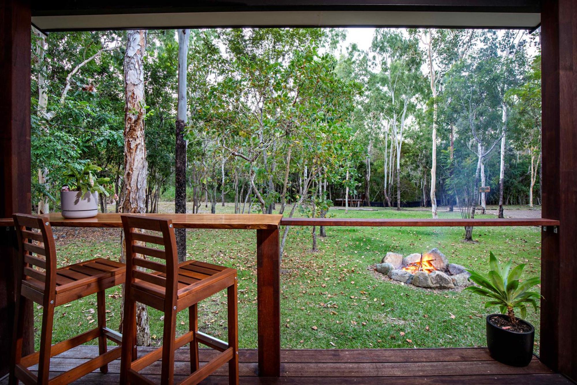 Airlie Beach Eco Cabins - Adults Only Exteriör bild